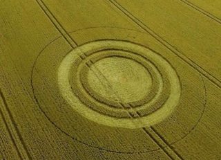 aerial of West Kennett