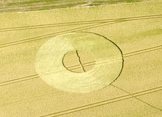 aerial of West Kennett