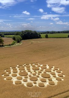 aerial of Mere