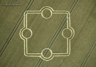 aerial of Stonehenge from tt