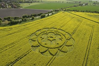 aerial of All Cannings from tt