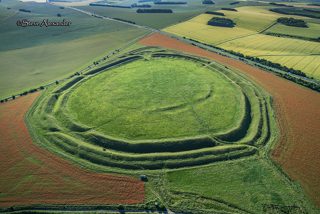 other of Yarnbury Castle from tt
