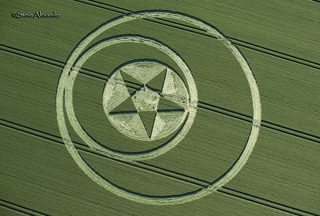 aerial of Broad Hinton from tt