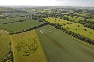 aerial of Oare from tt