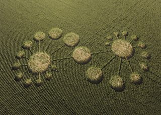 aerial of Wayland's Smithy from tt