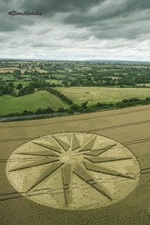 aerial of Westbury White Horse from tt