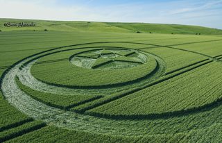 aerial of Broad Hinton from tt