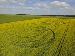aerial of Stonehenge from tt