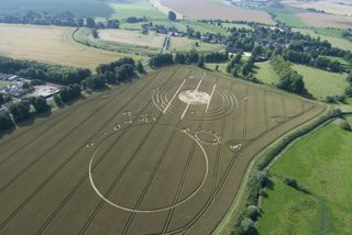 aerial of Avebury Manor from tt