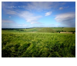 other of Silbury Hill from tt