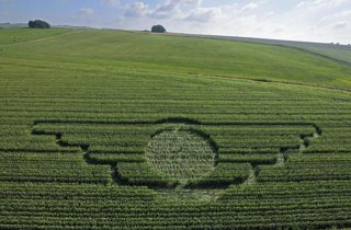 aerial of Avebury Avenue from tt